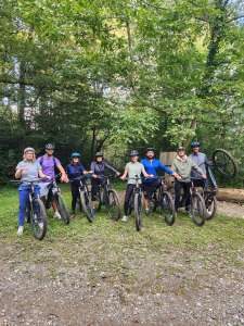 vignette de l'article Séminaires et groupes, optez pour une journée guidée en VTTAE !